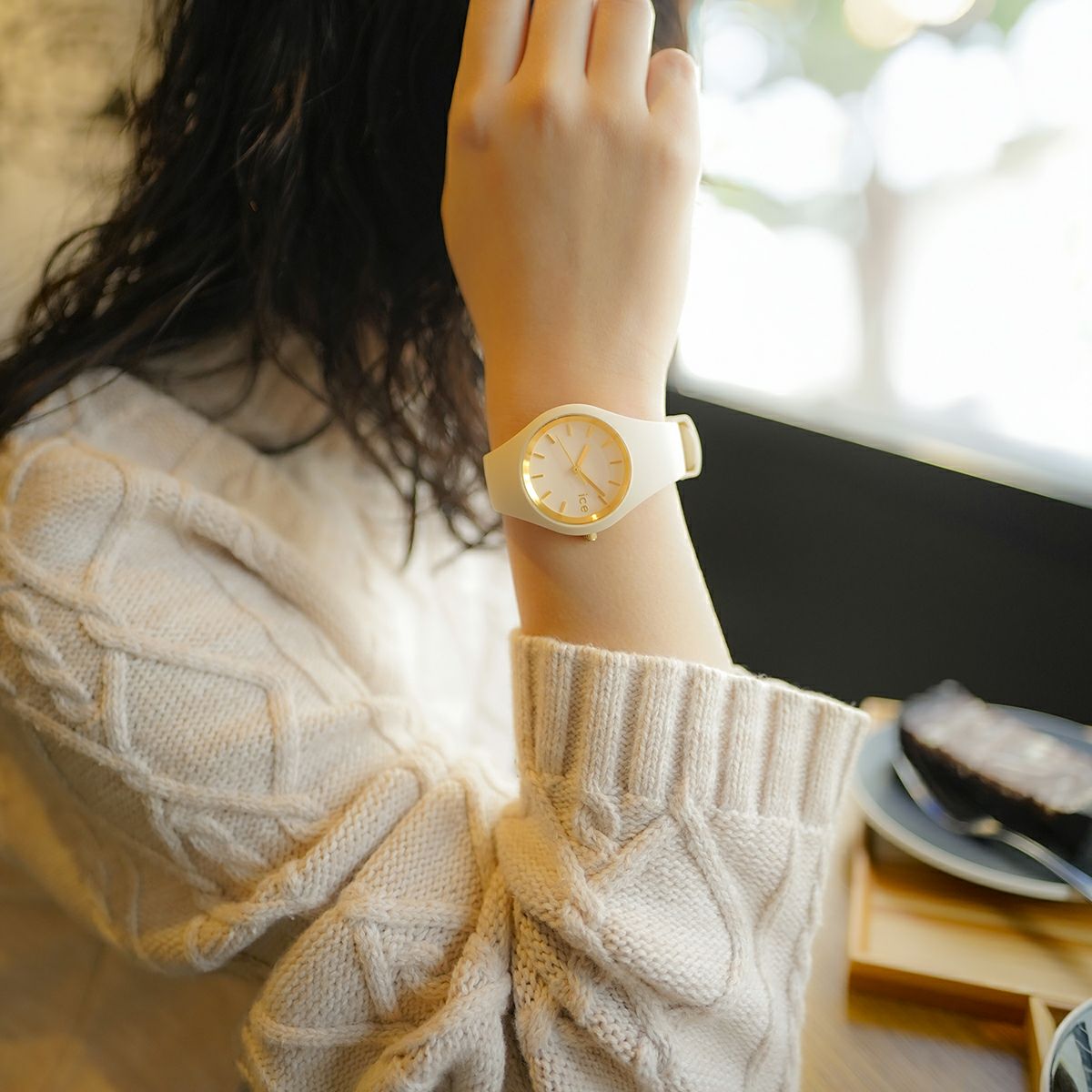 ICE glam brushed - アーモンドスキン - スモール | アイスウォッチ